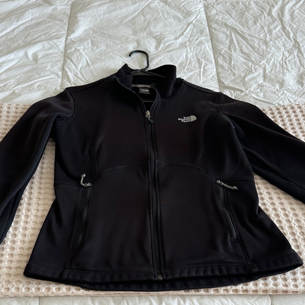 The North Face Women's Black fleece lined jacket size large